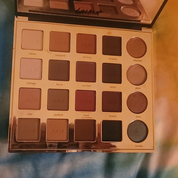 Tarteist pro palette never used no box - Picture 2 of 4